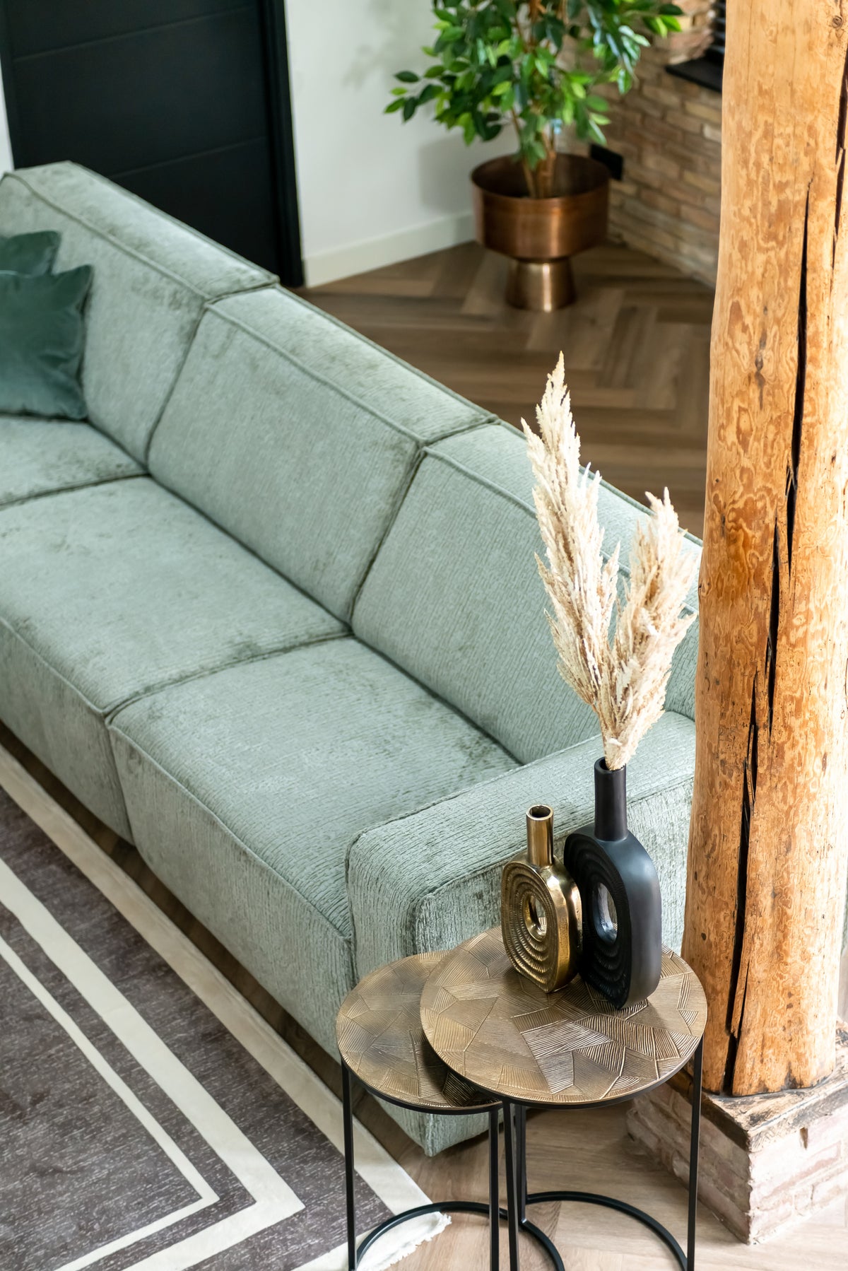 Vase Emar brushed gold small