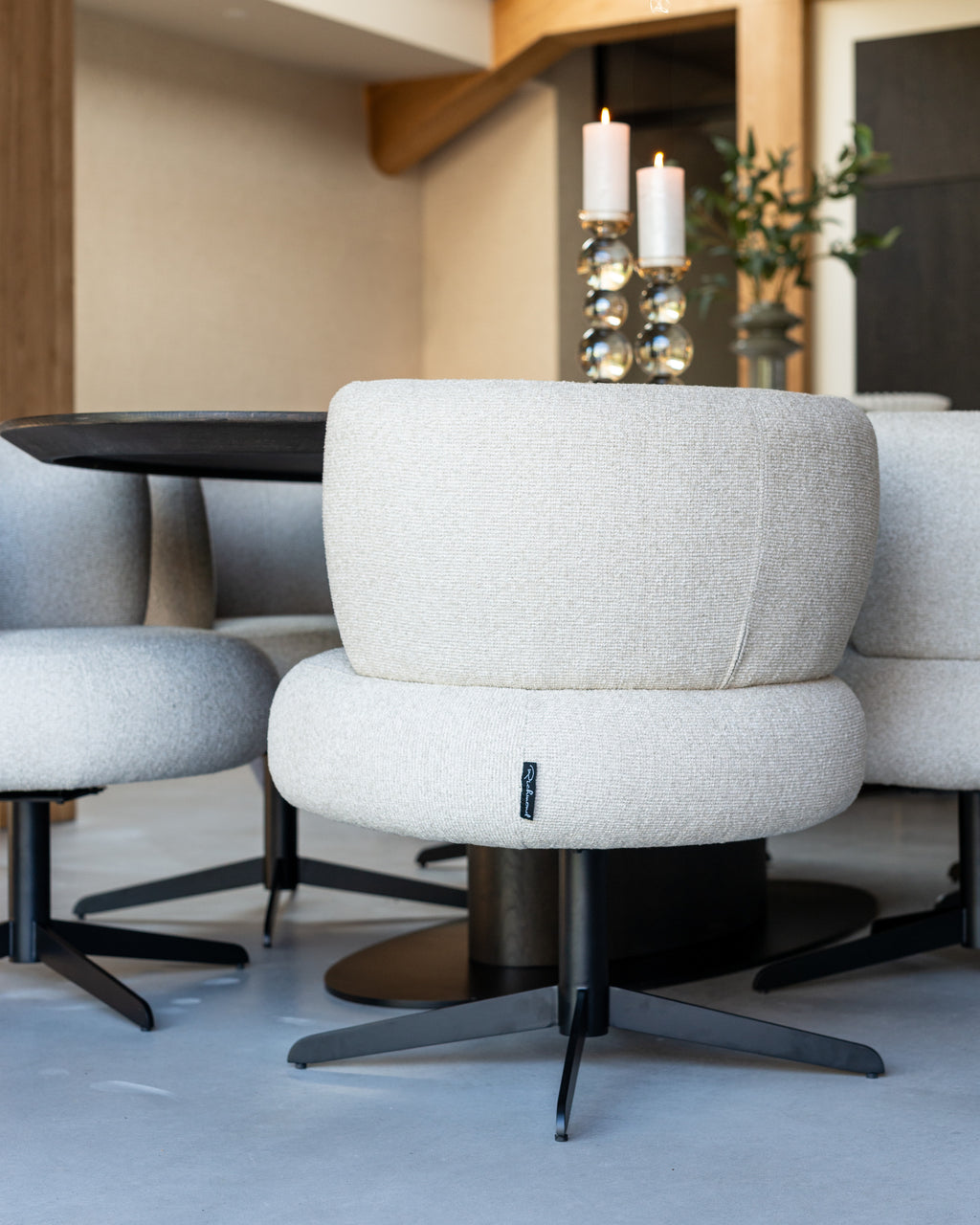 Chaise de salle à manger Alexis biscotti swivel