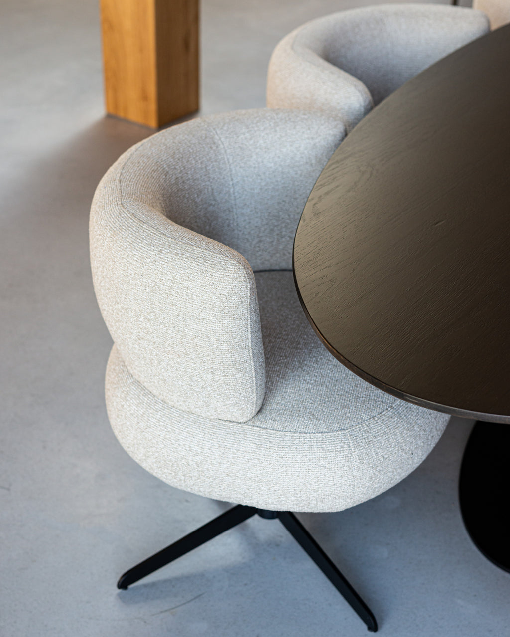 Chaise de salle à manger Alexis biscotti swivel